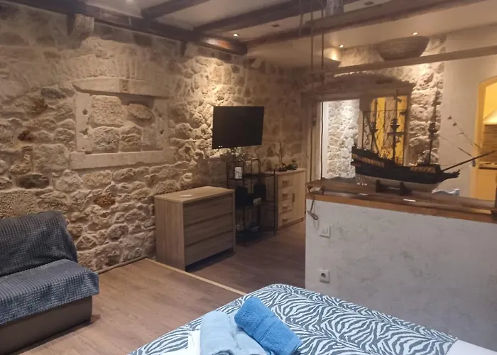 Stara Kuca Appartamento Makarska