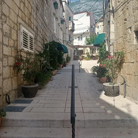 Stara Kuca דירה *