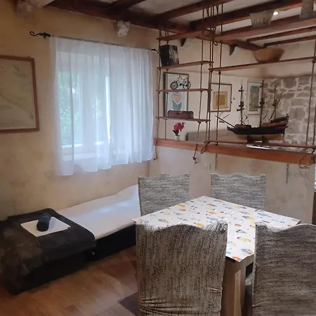 Stara Kuca Appartement Makarska